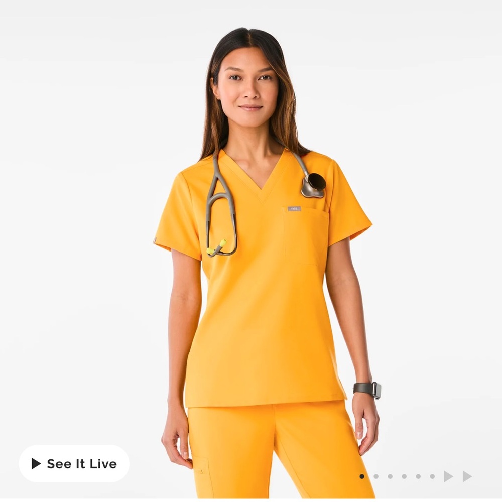 NWT Figs Emergency Yellow Scrub Set Small